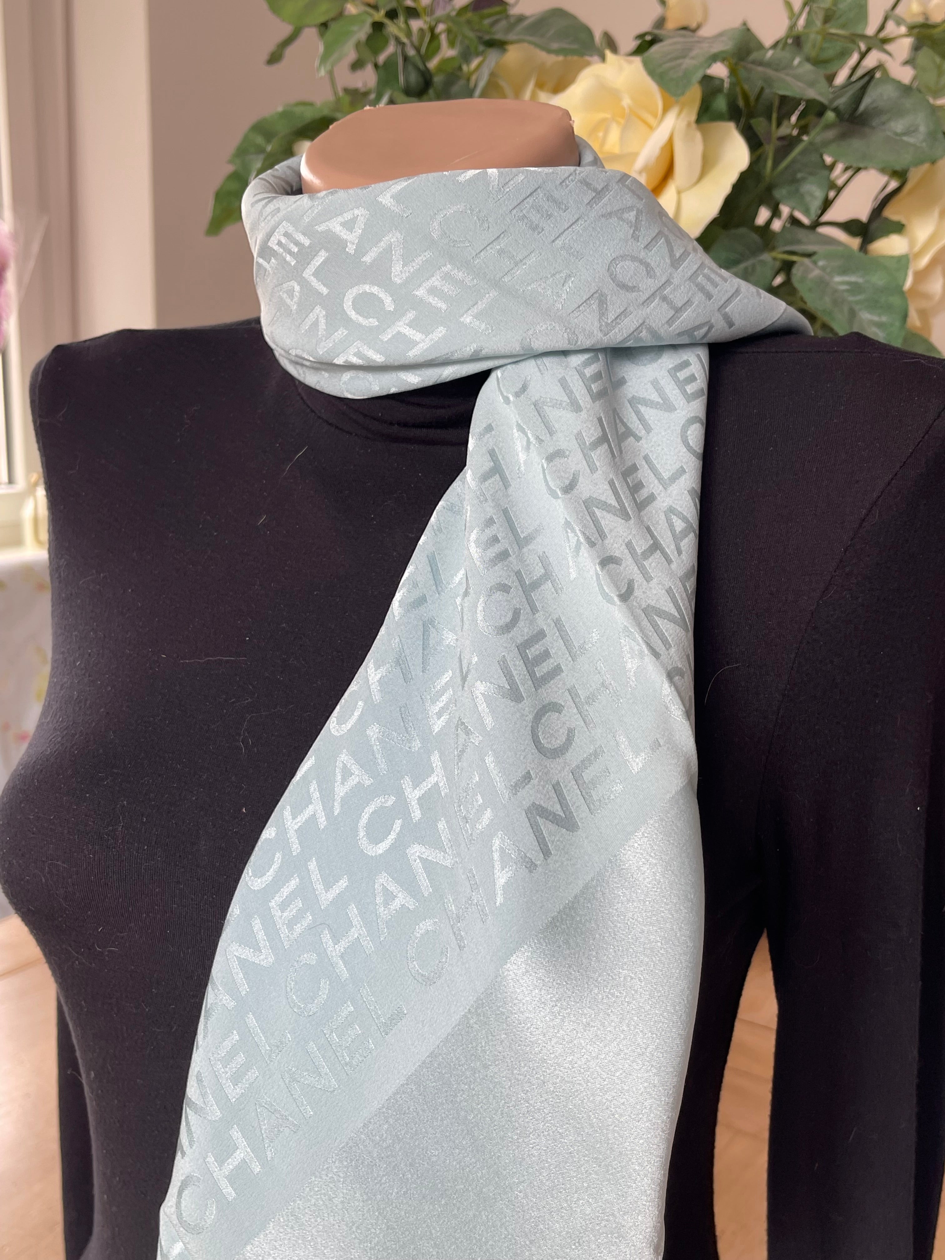 CHANEL carré foulard schal sjaal seide silk soie