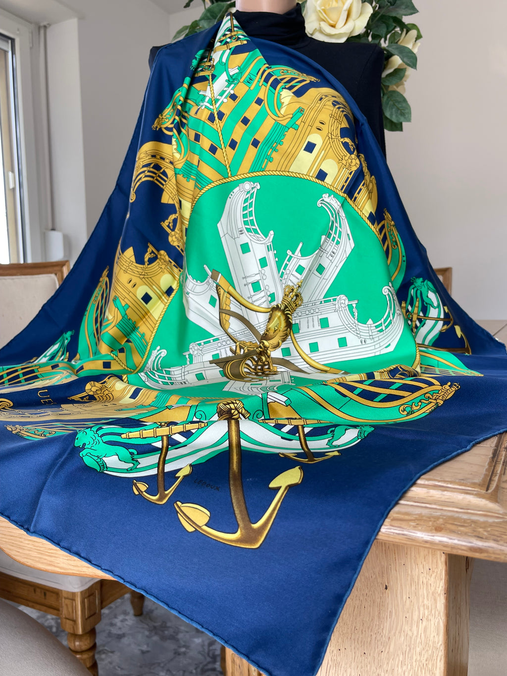 Hermes carré foulard scarf silk schal seide soie