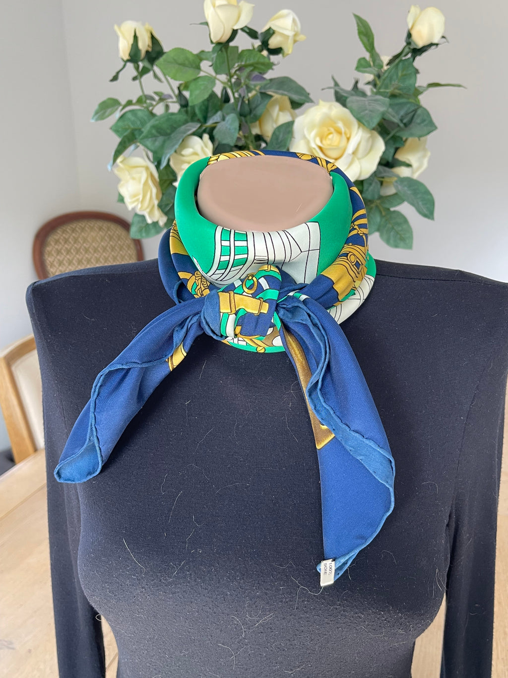 Hermes carré foulard scarf silk schal seide soie